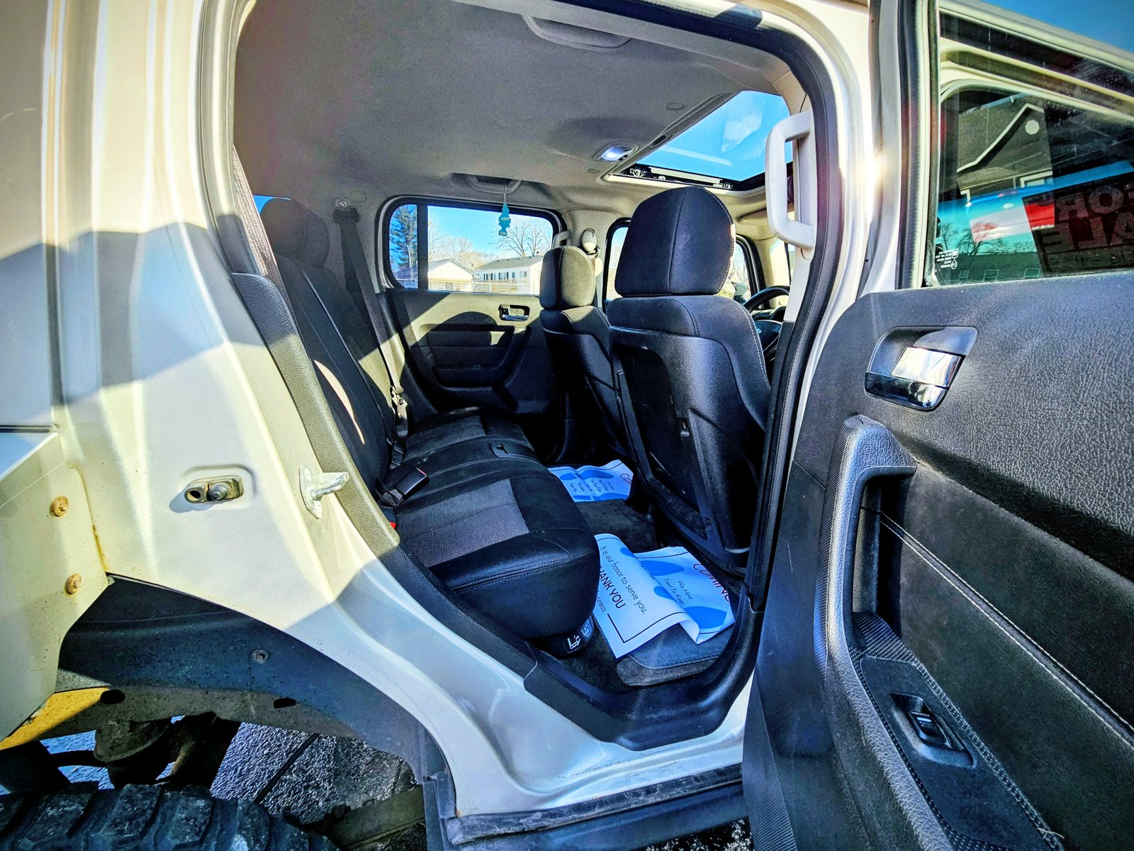 2006 HUMMER H3 - Image 9