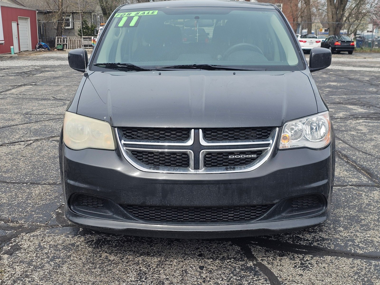 2011 DODGE GRAND CARAVAN - Image 2