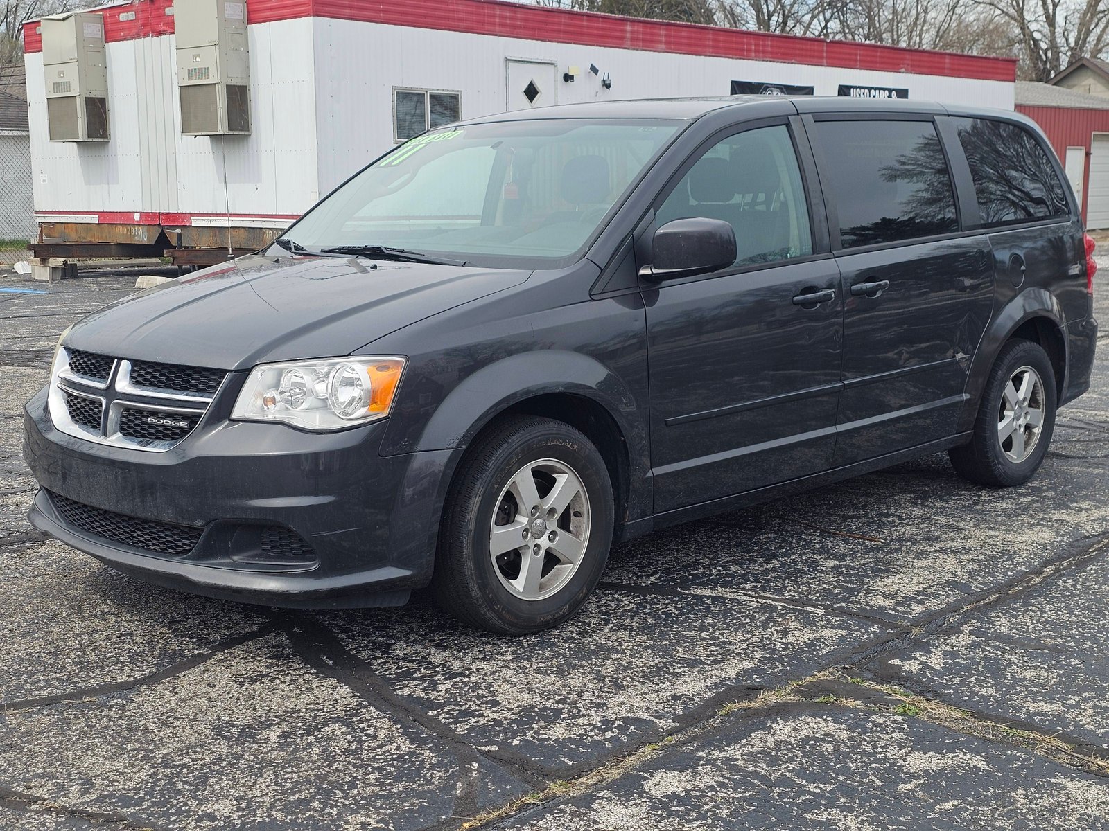 2011 DODGE GRAND CARAVAN - Image 1