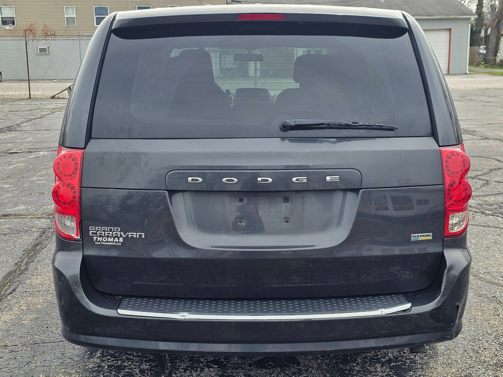 2011 DODGE GRAND CARAVAN - Image 4
