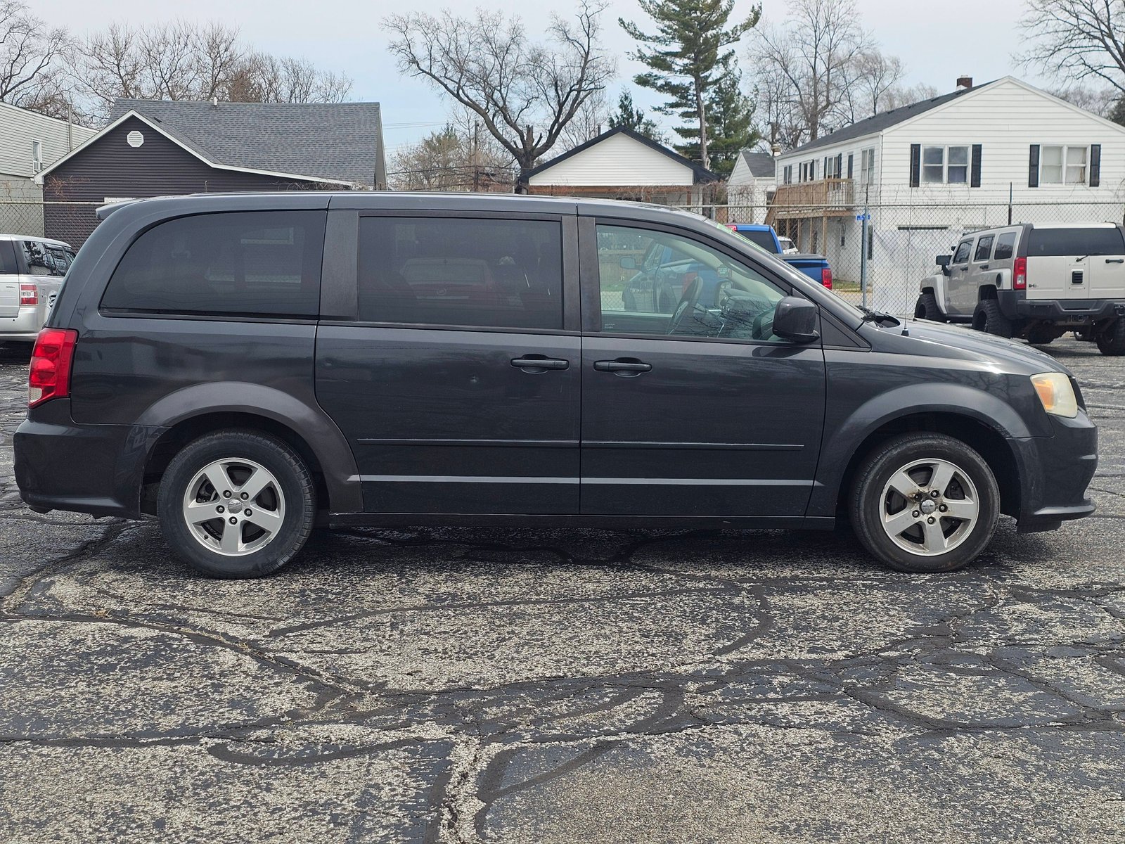 2011 DODGE GRAND CARAVAN - Image 5