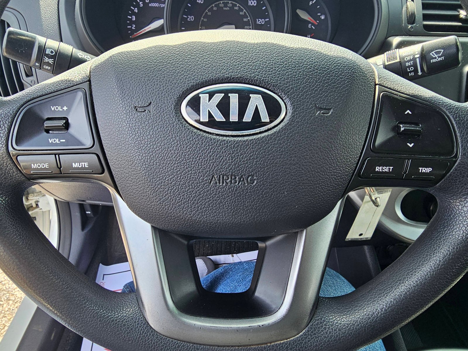 2014 KIA RIO - Image 17