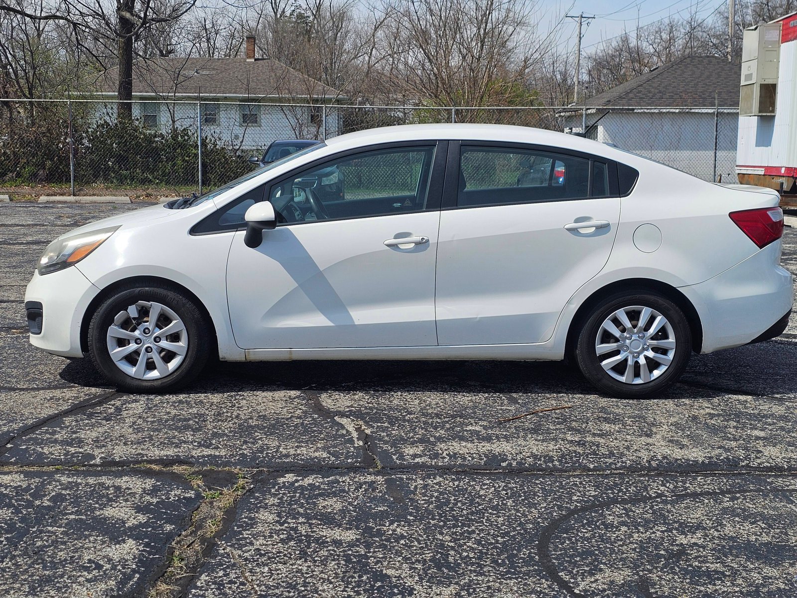 2014 KIA RIO - Image 3