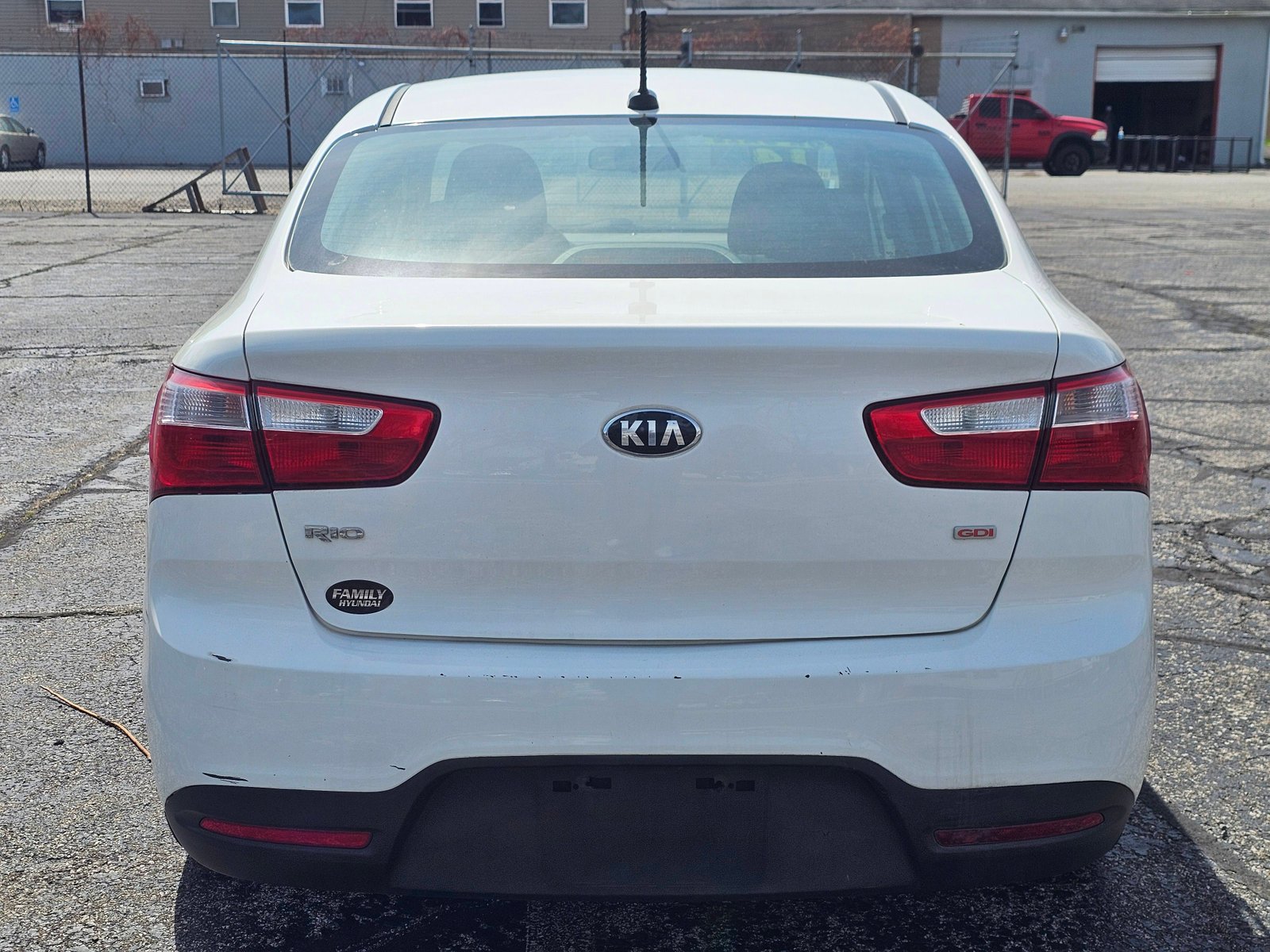 2014 KIA RIO - Image 4